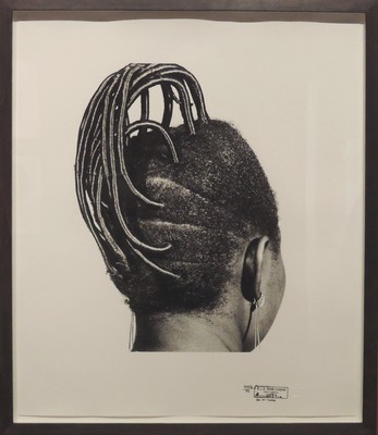 Okhai Ojeikere artiste contemporain africain